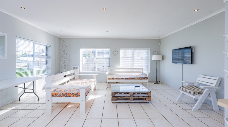 3 Bedroom Property for Sale in Struisbaai Western Cape
